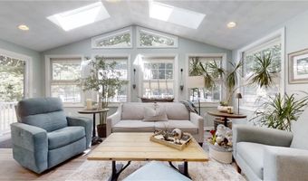 322 Sleepy Hollow Farm Rd, Warwick, RI 02886