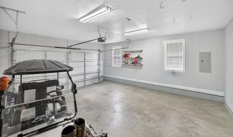 82 Drury Ln, Albertville, AL 35950