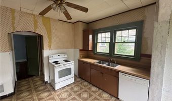 4230 Valleyview Blvd, Ashtabula, OH 44004
