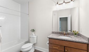 20801 LAMLASH Ter, Ashburn, VA 20147