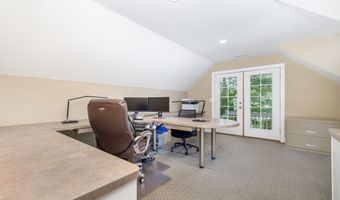 2 Merritt Woods, Burlington, CT 06013