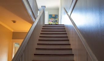 66 Weaver St, Baxley, GA 31513