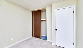 241 Valleyoak Ct, Ballwin, MO 63021