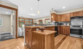 6005 ANNISTON Rd, Bethesda, MD 20817