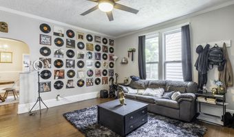 334 W 9th St, Auburn, IN 46706