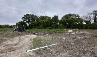 601 E 10th St, Alton, IA 51003