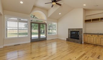 23522 Chaffey Ln, Aurora, OR 97002