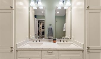4815 120th St W, Apple Valley, MN 55124