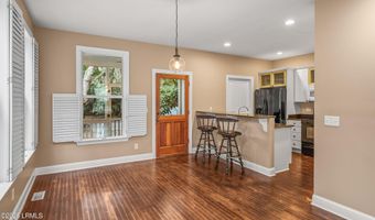 2677 Broad St, Beaufort, SC 29902