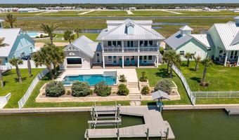 1009 Fiji Dr, Rockport, TX 78382