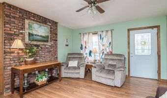 22 Beech Hill Rd, Agawam, MA 01030