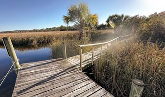341 Smith Rd, Apalachicola, FL 32320