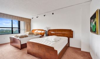 9801 Collins Ave 8S, Bal Harbour, FL 33154