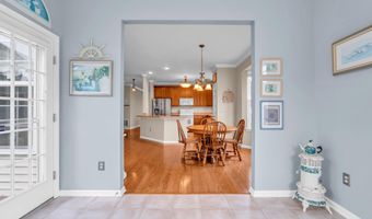5 Minot Light Ct, Barnegat, NJ 08005