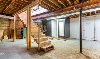 101 Leeman Hwy, Bath, ME 04530