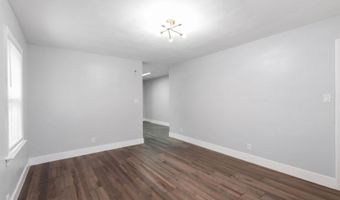 32 KELLY Pkwy, Bayonne, NJ 07002