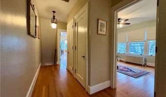 1852 Chew St, Allentown, PA 18104