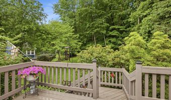 32 Whippoorwill Rd, Bethel, CT 06801