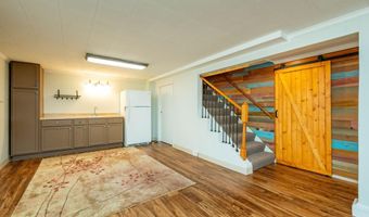 2213 Jensen Ave, Ames, IA 50010