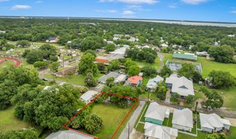 306 Union St, Bay St. Louis, MS 39520