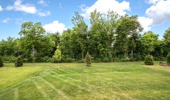2448 Meadow Hills Dr, Ann Arbor, MI 48108