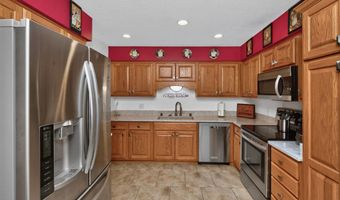 713 10th Ave NW, Altoona, IA 50009