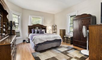 410 Bidwell St, Albion, MI 49224