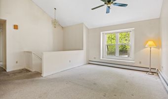 34 Fairlawn St, Bristol, CT 06010