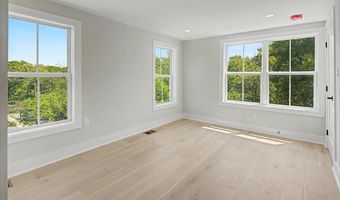 2902 VISTA St NE, Washington, DC 20018