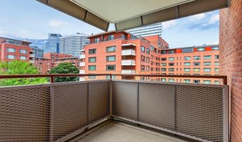 1011 ARLINGTON Blvd 707, Arlington, VA 22209
