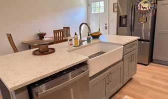 47 Little Brook Ln, Bristol, VT 05443