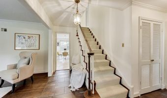 4238 50TH St NW, Washington, DC 20016