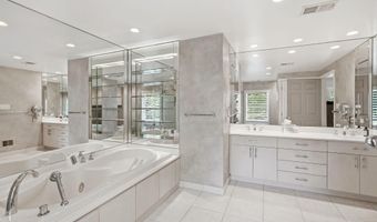 7556 PEPPERELL Dr, Bethesda, MD 20817