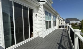 6394 S Trailwoods Dr, Ann Arbor, MI 48103