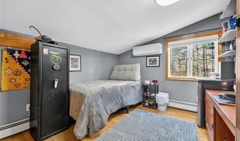 542 Main St, Hopkinton, RI 02833
