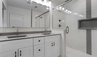 175 Saint Charles Ave, Biloxi, MS 39530