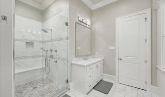 2529 University Club Dr, Baton Rouge, LA 70810
