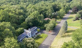 25 Surrey Dr, Cheshire, CT 06410