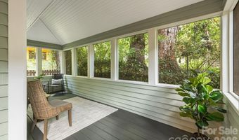 28 Woodlawn Ave, Asheville, NC 28801