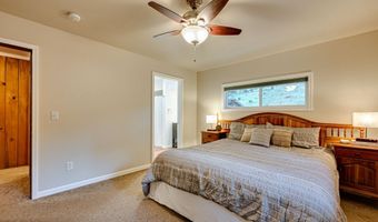 407 N DUBOIS Rd, Ariel, WA 98603