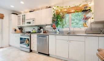 507 Abricada Rd, Alloway, NJ 07422