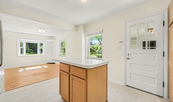 93 N Harding Rd, Columbus, OH 43209