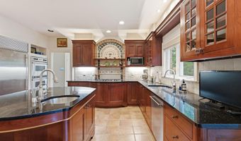 8004 SPLIT OAK Dr, Bethesda, MD 20817