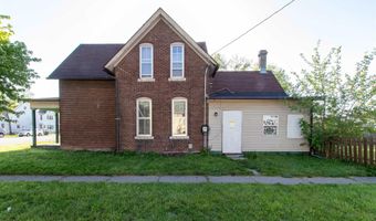 1457 W 4TH St, Davenport, IA 52802