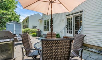 18 Foxmoor Ln, Bayville, NJ 08721