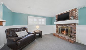 55 Burnham Rd, Billerica, MA 01862