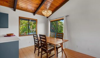 2130 Kauhikoa Rd A, Haiku, HI 96708