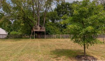 8471 45th St SE, Ada, MI 49301