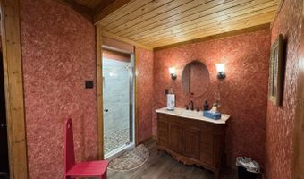 3 Dry Bone Rd, Ash Flat, AR 72513