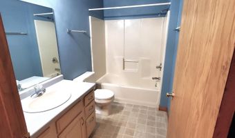 2117 CLOUDVIEW Ct, Appleton, WI 54914